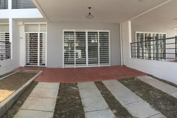 PELANGI HEIGHTS (TAMAN KAYANGAN)