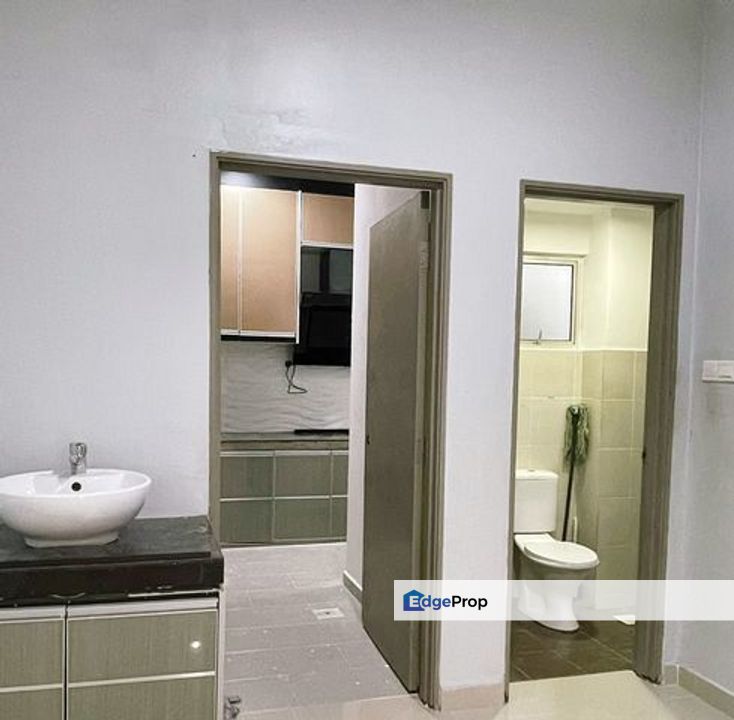 ON HOLD Puchong FreeHold Bandar Kinrara 7 G&G Facing Open Extra Parking Nice Reno, Selangor, Bandar Kinrara Puchong