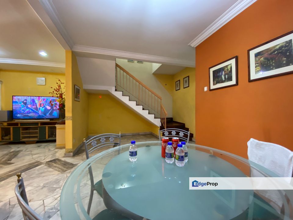 FREEHOLD Bandar Puchong Jaya Double Storey House For Sale Well Kept , Selangor, Puchong