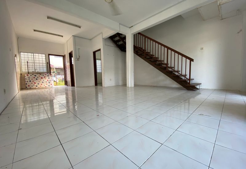 Taman Pinggiran Putra