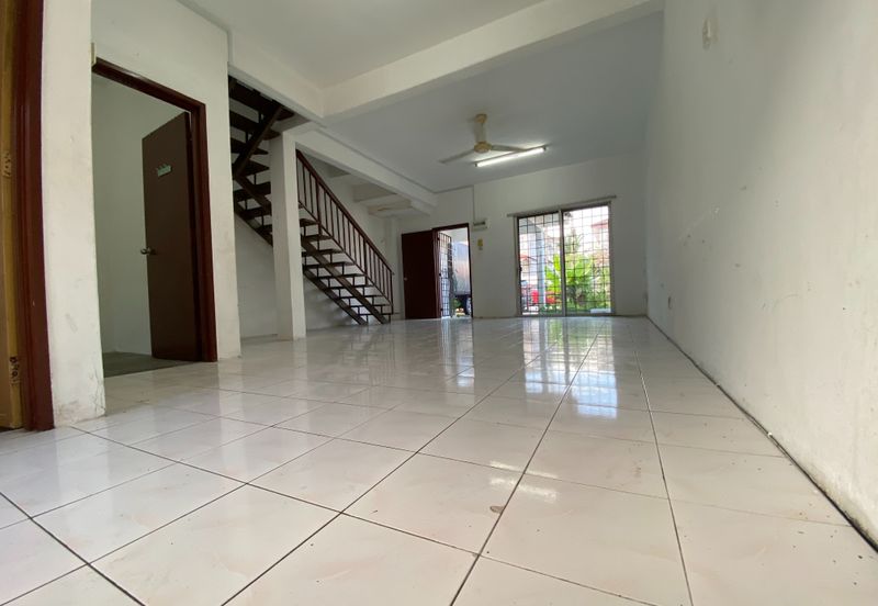 Taman Pinggiran Putra