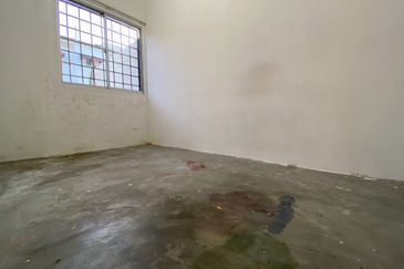 Taman Pinggiran Putra