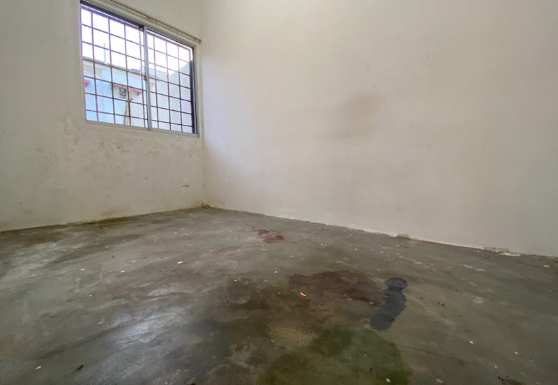 Taman Pinggiran Putra