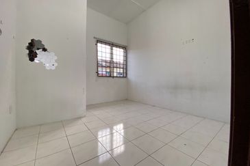 Taman Pinggiran Putra