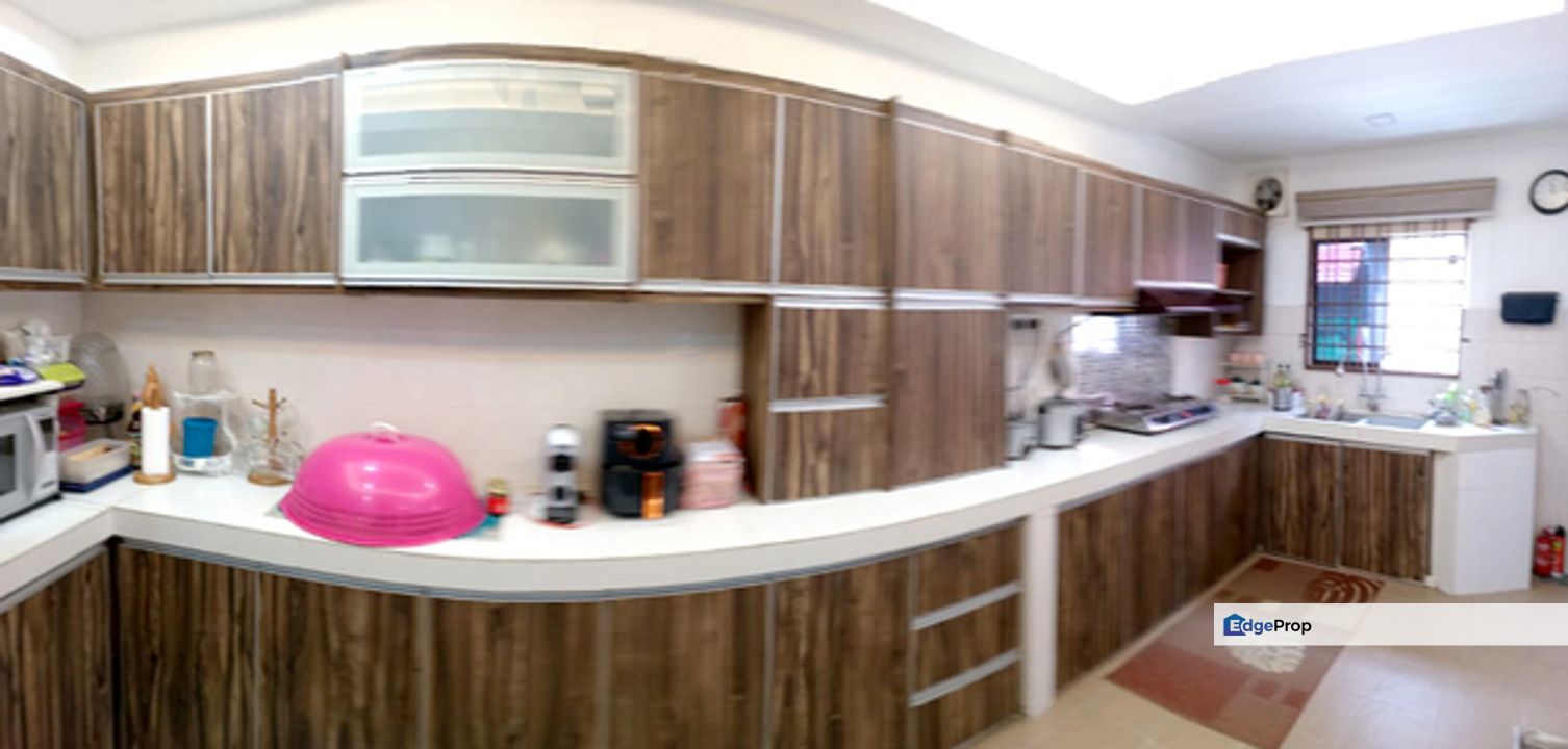 Desa Latania Fully Renovated BELOW MARKET VALUE, Selangor, Shah Alam