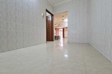 Taman Pinggiran Putra