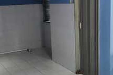 Putra Indah Apartment, Taman Pinggiran Putra