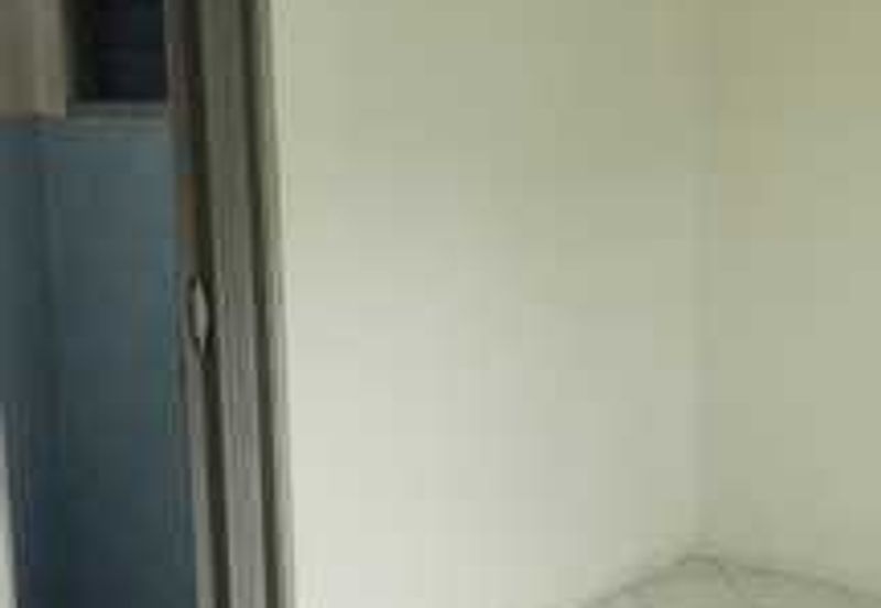 Putra Indah Apartment, Taman Pinggiran Putra