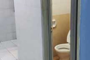 Putra Indah Apartment, Taman Pinggiran Putra