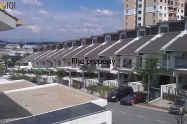 JIA Residences 2.5-storey Terraced House For Sale