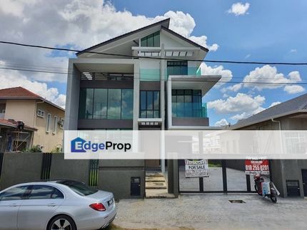 Bungalow Taman Universiti Kajang For Sale NEGOTIABLE, Selangor, Kajang