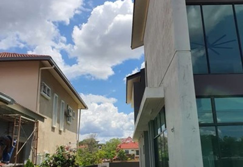 Bungalow Taman Universiti Kajang For Sale NEGOTIABLE