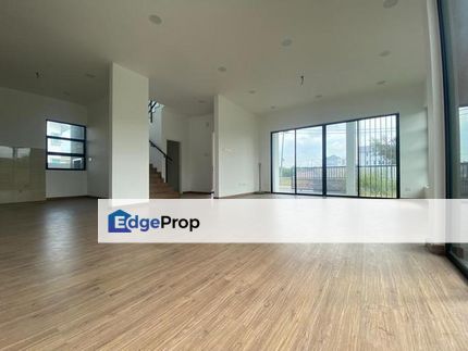 Taman Puchong Prima 2 Storey Bungalow For Sale Brand New 5 Rooms 4 Baths High Ceiling Amble Car park  , Selangor, Puchong