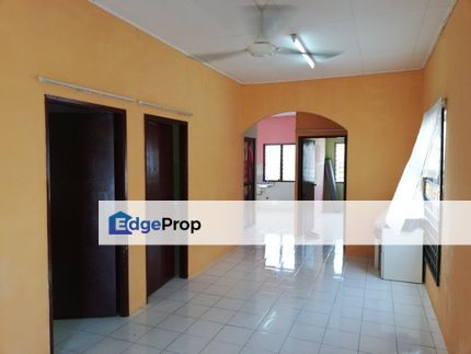 Taman Lestari Putra Seri Kembangan Single Storey For Sale End Lot Facing Open, Selangor, Seri Kembangan