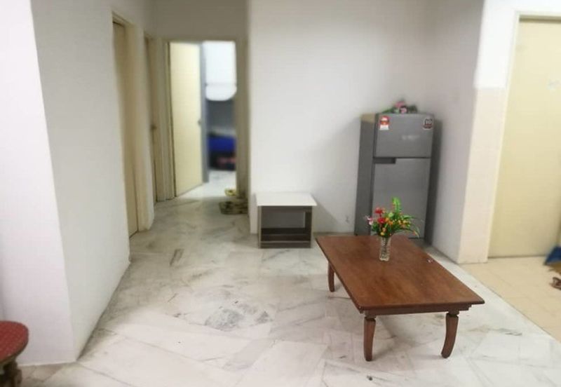 Residensi Warnasari 1