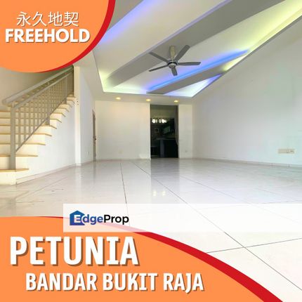 Bandar Bukit Raja Double Storey For Sale Petunia easy exit to Setia Alam , Selangor, Klang