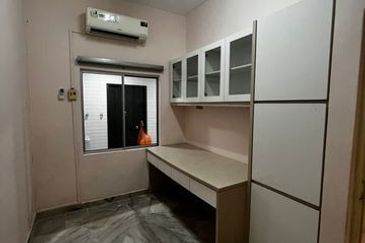 Bandar Sungai Long Kajang 2 Storey House For Sale FREEHOLD INDIVIDUAL TITLE READY