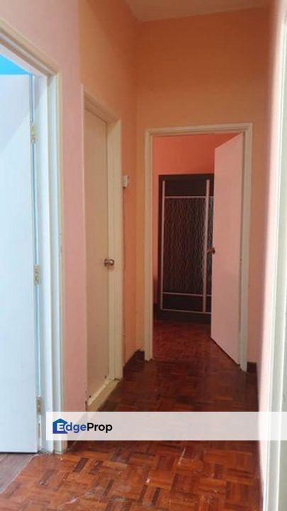 Subang Impian 2 Storey House For Sale RENOVATED FULLY FURNISHED, Selangor, Subang