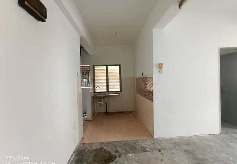 Pangsapuri Putra Raya