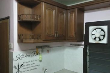 Flat PKNS, Seksyen 7