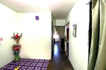 Anggerik Apartment, Seri Kembangan