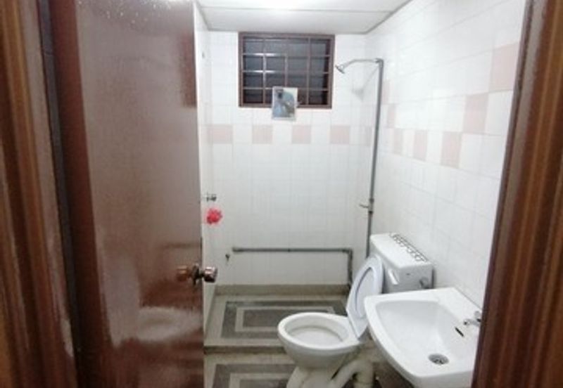 Pangsapuri Perdana, Seksyen 13