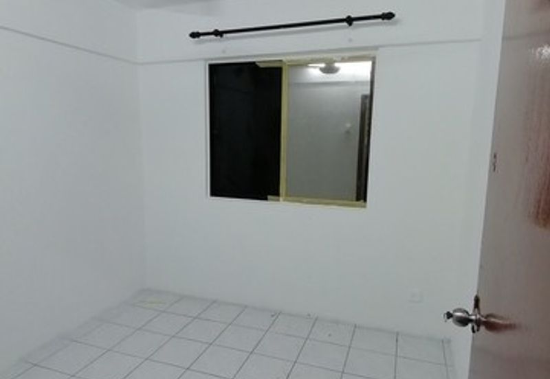 Pangsapuri Perdana, Seksyen 13