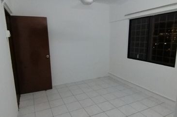 Pangsapuri Perdana, Seksyen 13