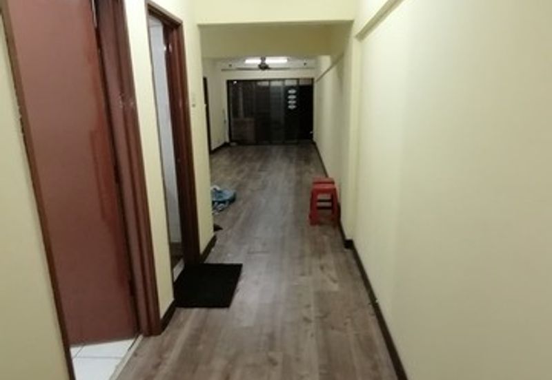 Pangsapuri Perdana, Seksyen 13