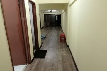 Pangsapuri Perdana, Seksyen 13