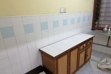 Pangsapuri Perdana, Seksyen 13