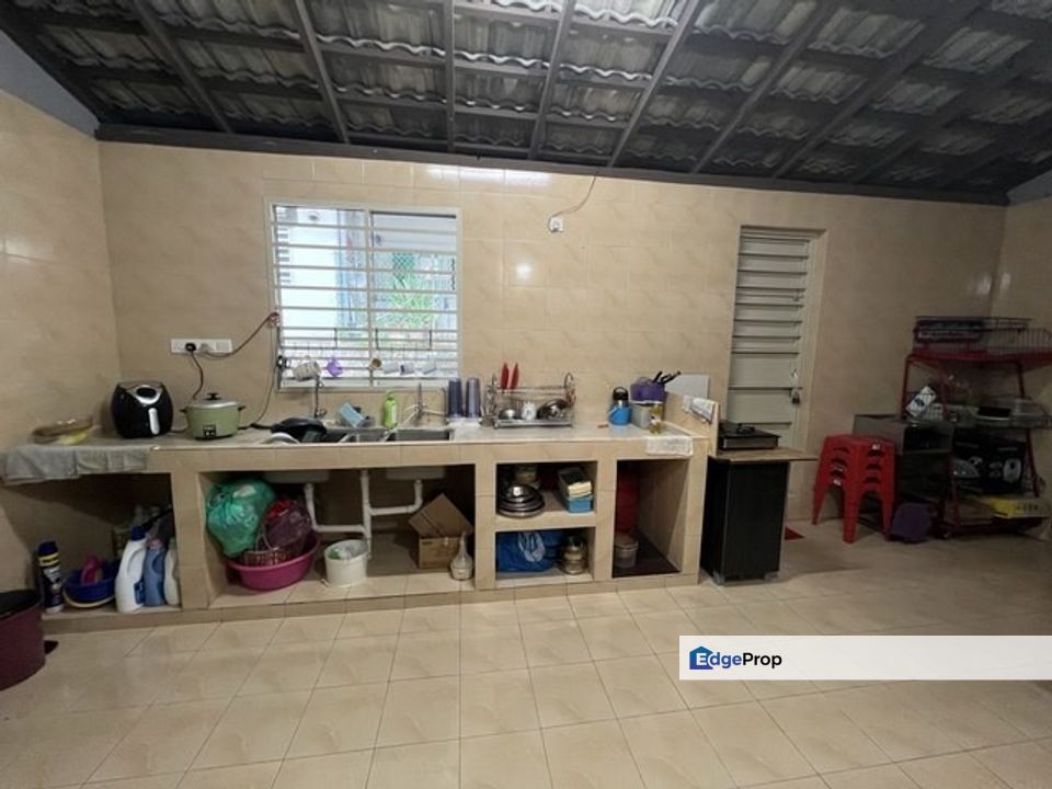Taman Pelangi Semenyih 2 For Sale GOOD FENGSHUI KITCHEN EXTENDED, Selangor, Semenyih
