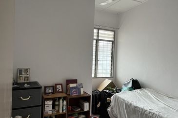 Taman Pinggiran Putra