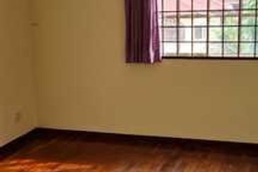 Bandar Puteri Puchong 2.5 Storey For Sale FULLY FURNISHED FULLY EXTENDED