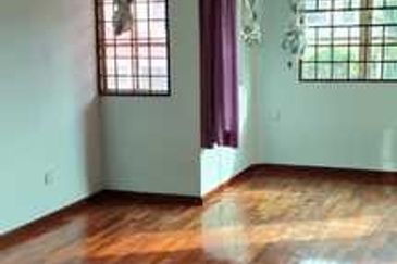 Bandar Puteri Puchong 2.5 Storey For Sale FULLY FURNISHED FULLY EXTENDED