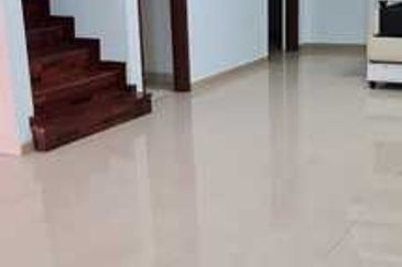 Bandar Puteri Puchong 2.5 Storey For Sale FULLY FURNISHED FULLY EXTENDED