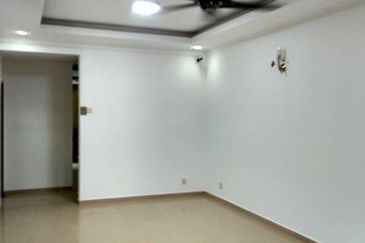 Bandar Puteri Puchong 2.5 Storey For Sale FULLY FURNISHED FULLY EXTENDED