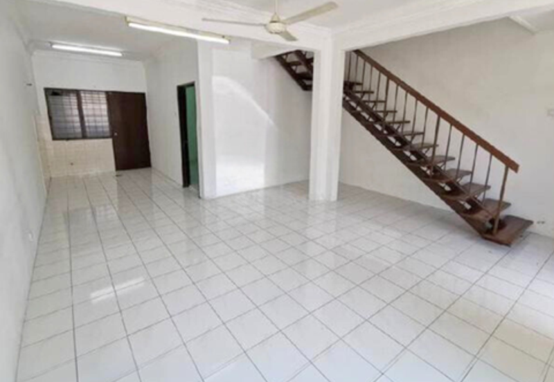 Taman Pinggiran Putra