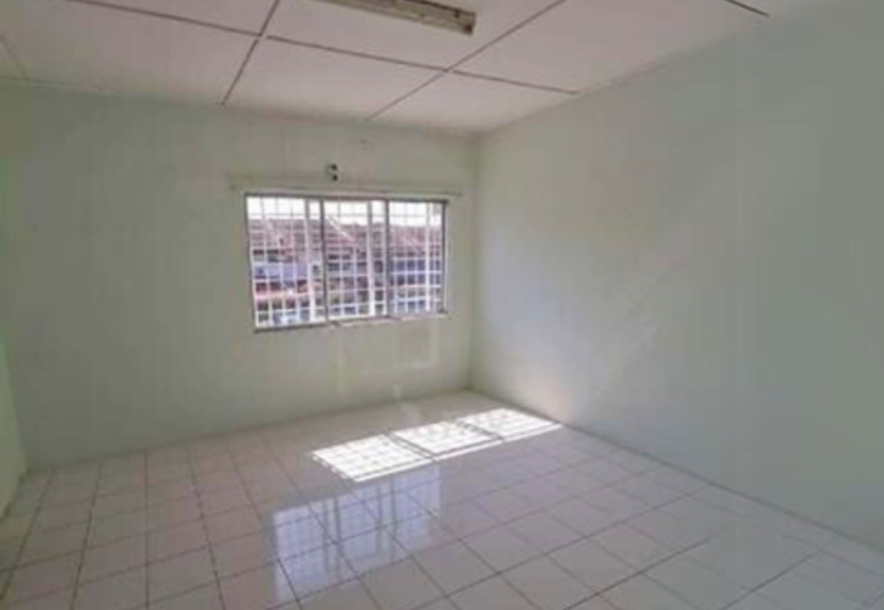 Taman Pinggiran Putra