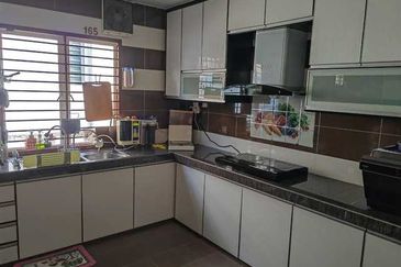 Taman Saujana Puchong