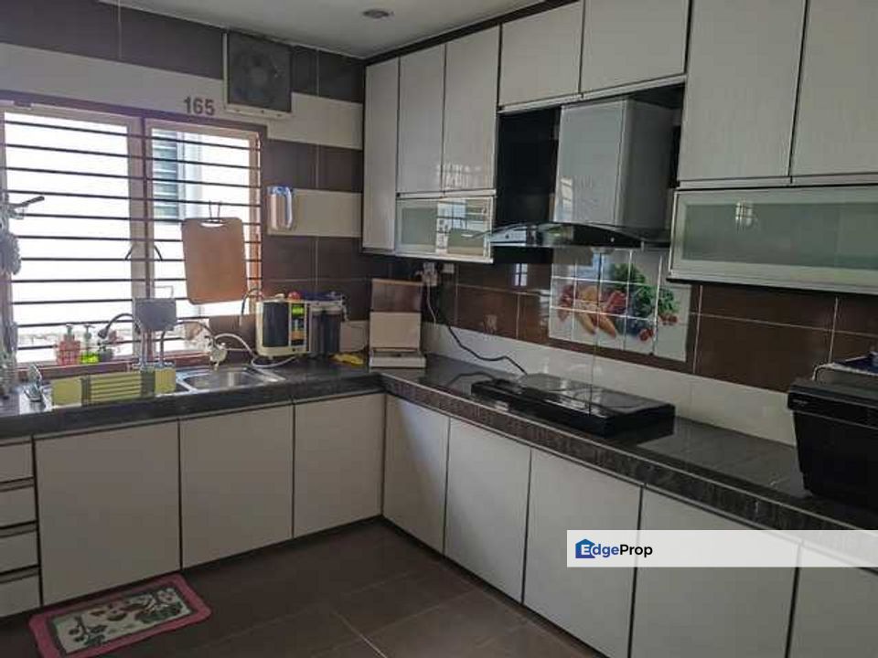 Taman Saujana Puchong For Sale Fully Furnished Guarded Gated Community, Selangor, Puchong South