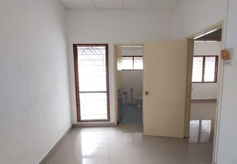 Taman Kinrara Seksyen 2