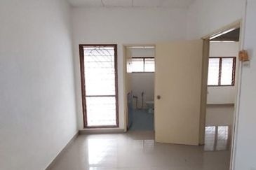 Taman Kinrara Seksyen 2