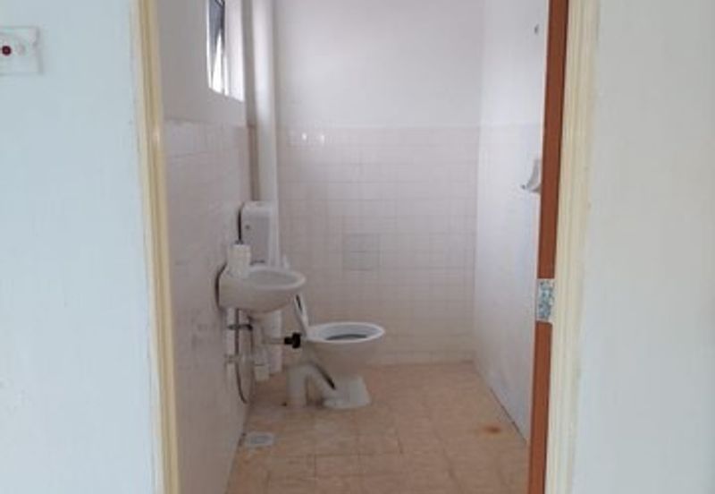 Taman Kinrara Seksyen 2