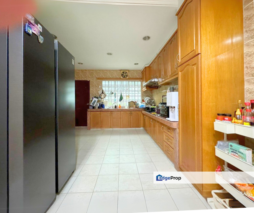 [NON BUMI] Taman Bukit Serdang Double Sty Renovated Unit Well Maintained, Selangor, Seri Kembangan