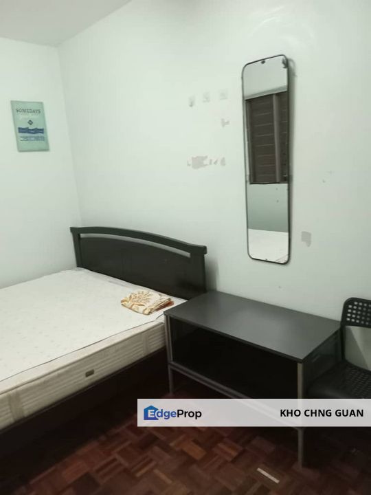 Puncak Damansara kayu ara Condo PJ Well Kept Unit Good Location [KITCHEN CABINET] , Selangor, Kayu Ara