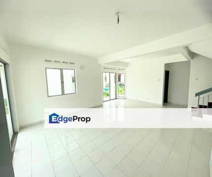 Bandar Seri Ehsan Sepang End Lot Baru Renovate Halaman Depan Luas Extra Tanah Dekat KLIA, Selangor, Banting