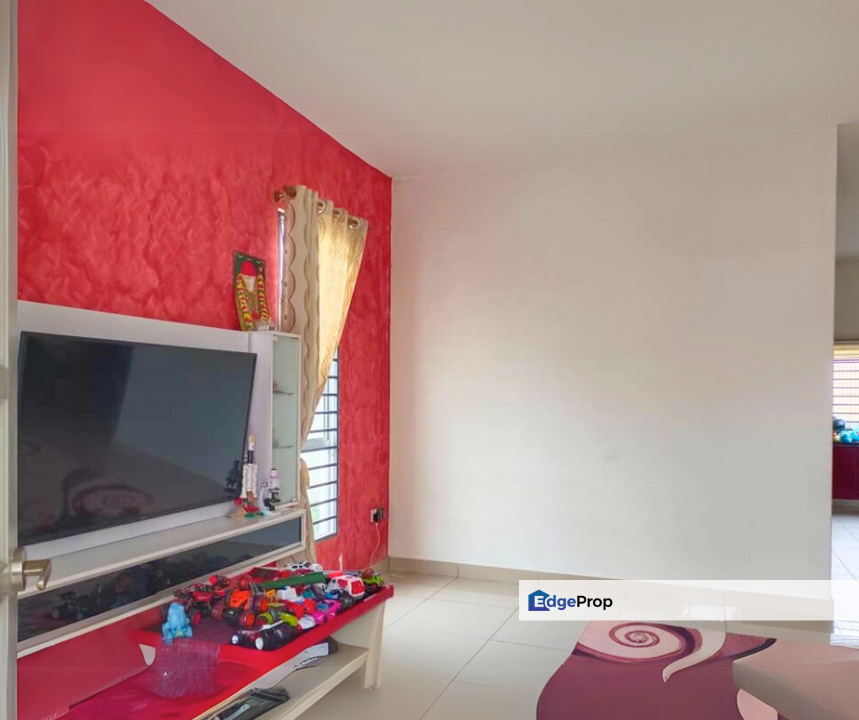 Taman Saga Klang 2 Storey End Lot Freehold Renovated Unit Gated & Guarded For Sale, Selangor, Klang