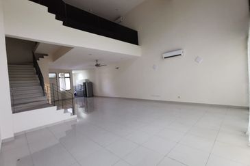 Reflexion Villa @ Puchong South 2.5 Sty Private Pool Villa Near 16 Sierra Seri Kembangan For Sale/Rent