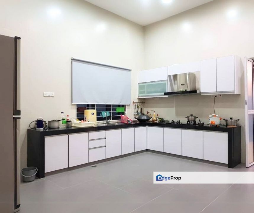 BK6 Bandar Kinrara Bungalow 9 Room Freehold With Jacuzzi Sauna & Open Air Rooftop For Sale, Selangor, Bandar Kinrara Puchong